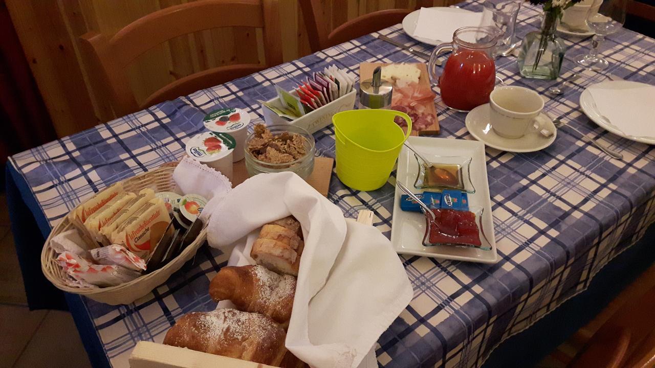 Trattoria Bar Pace 호텔 Re 외부 사진